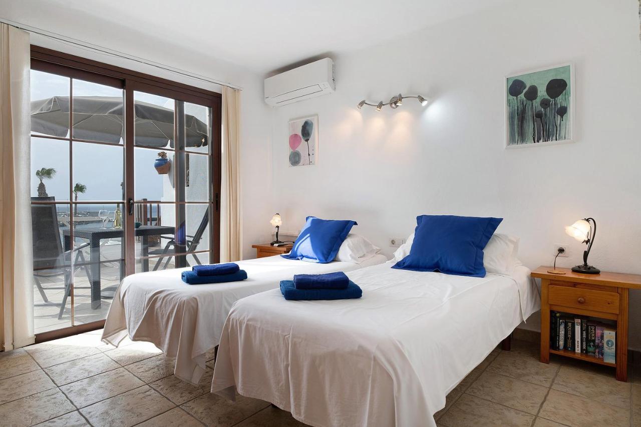 Puerto Chico 8 Appartement Playa Blanca  Buitenkant foto