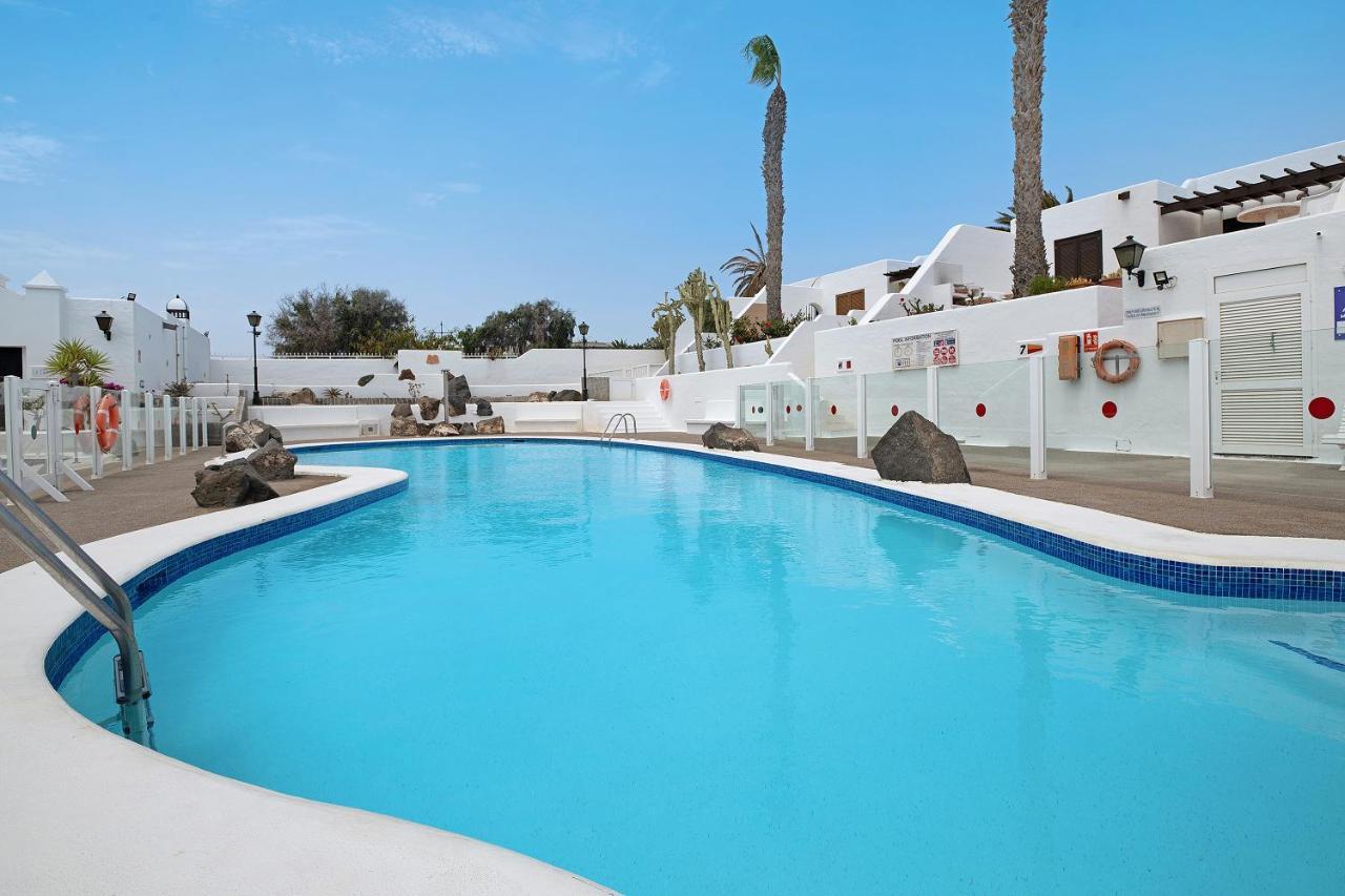 Puerto Chico 8 Appartement Playa Blanca  Buitenkant foto